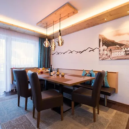 Hotel Garni Mirabell Ischgl Zewnętrze zdjęcie