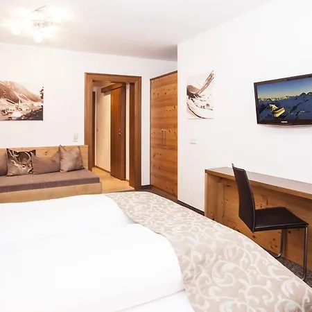 Hotel Garni Mirabell Ischgl Zewnętrze zdjęcie